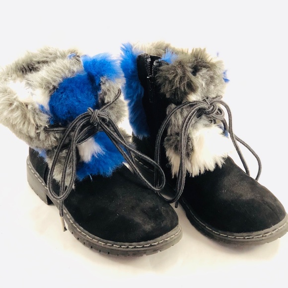 Stuart Weitzman Blue & White Furry Boots - Girls 1 - Picture 2 of 6